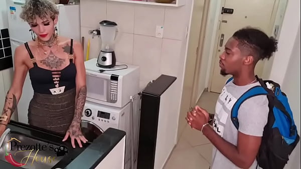 Download Video - arrombando o cuzinho do marido de aluguel dotado