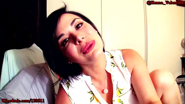 Kenna Valentina - Maman Vous Aide À Vous Masturber