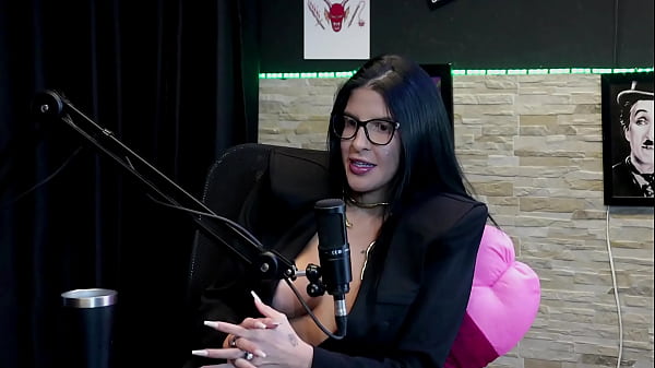 Download Video - Sempre quis o que d&aacute; tes&atilde;o&comma; ficou a vontade na produtora&comma; tem muita censura nas redes&comma; e foi a primeira vez que fez dp - Leticia Braga &lpar;WATCH ON&colon; SHEER&sol;RED&rpar;