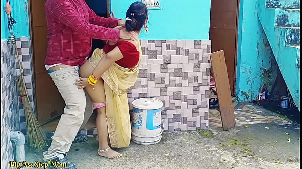 Indian Outdoor Sex With Hot Step Daughter and Step Mom Threesome Sex with Young boy! Indian Teen Sex