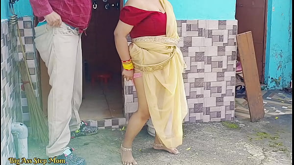 Indian Outdoor Sex With Hot Step Daughter and Step Mom Threesome Sex with Young boy! Indian Teen Sex