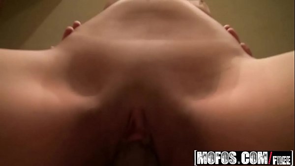 Download Video - Mofos - Real Slut Party - &lpar;Jennifer Ashley&rpar; with Penny Pax - Christmas Morning