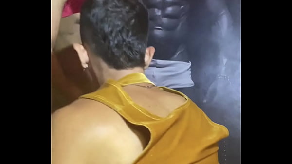 O dotad&atilde;o Ralhael Lyon encheu minha cara de lei...