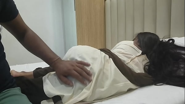 Download Video - कॉलेज से आकर लड़की ने अपने यार के साथ किया सेक्स