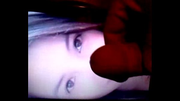 Mi amigo Smoothoperator masturbandose en mi fot...