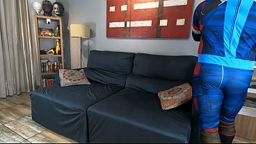 Putas do Mortaal Kombat nocauteiam Deadpool com sua gula por Rola, padre e Thuck n&atilde;o aguentaram