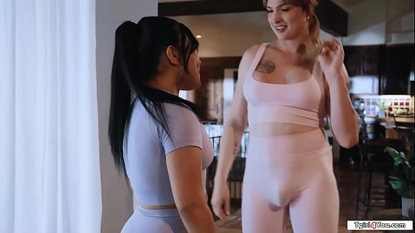 Shemale Blake Lovely anals petite latina with h...