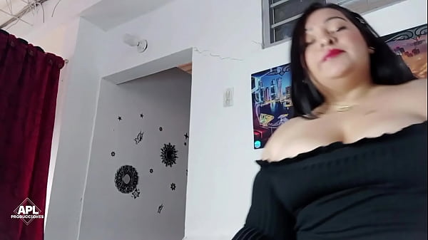 Horny boss knows how to motivate and keep her employees happy