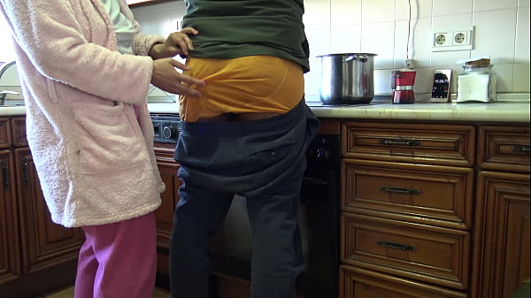 FAMILY SEX: Cheating Aunty Takes It In The Asshole