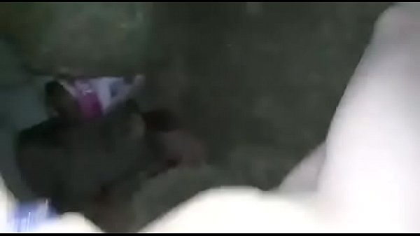 Download Video - Sacandole la virginidad a mi amigo