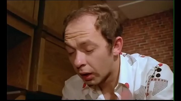 Porn Scene Bienenstich im Liebesnest (2)