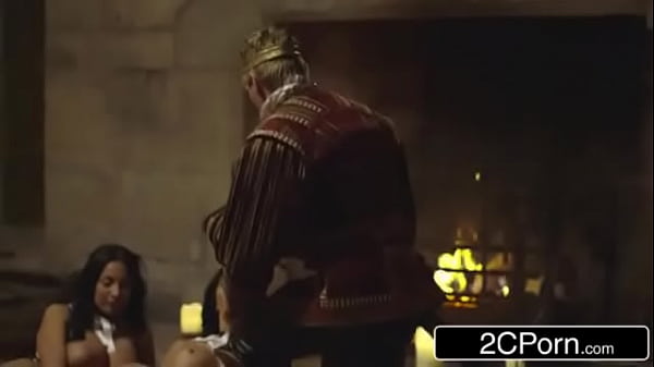 Game of Throne XXX Parody: Slutty Babes Sharing His Big Cock