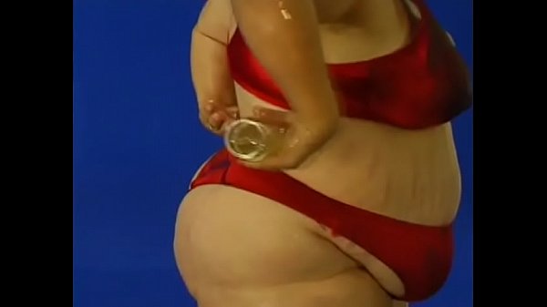 Mature blonde over-meat Patty Parker asked her neighbour with belly to oil her ungraspable body before toying with her fucking holes