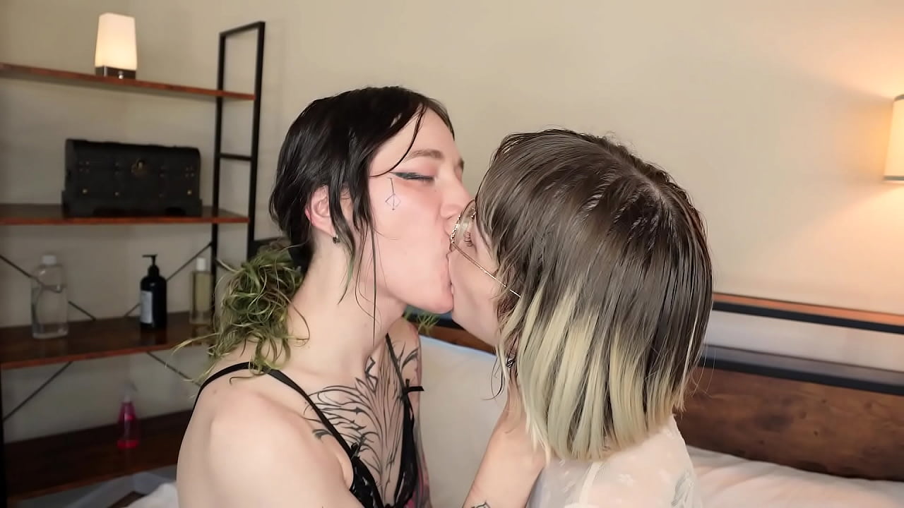 Las pequeñas transexuales Claire Gemini y Stormy Buns son folladas por un camarógrafo
                     anal interracial ass creampie petite blowjob doggystyle threesome glasses asian transsexual short hair face fucking slim body pretty face black guy anal creampies trans female young woman slim waist teens 18 skinny body trans anal big dick ts bbc in ass trans on trans young ts feminine trans tight anal gape trans sucking dick girly trans man fucking ts blowing ts cock muchos negros