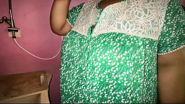 Moroccan BBW Muslim Hot MILF Girl Ask me, Look at how i brush my teeth then i see her Big Hanging Boobs & Start Handjob