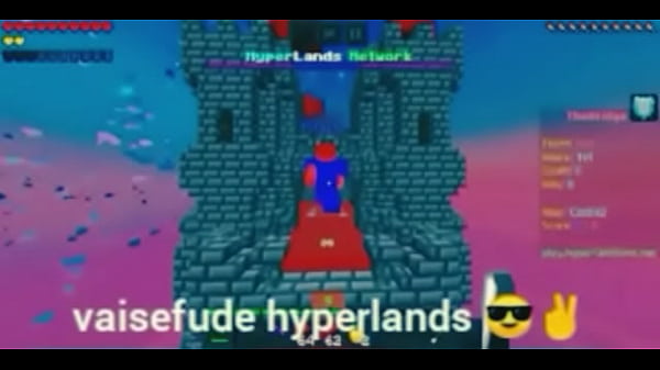 novinhos do hyperlands sendo comidos enquanto Roberto Carlos toca uma ponhetinha em seu calhambeque