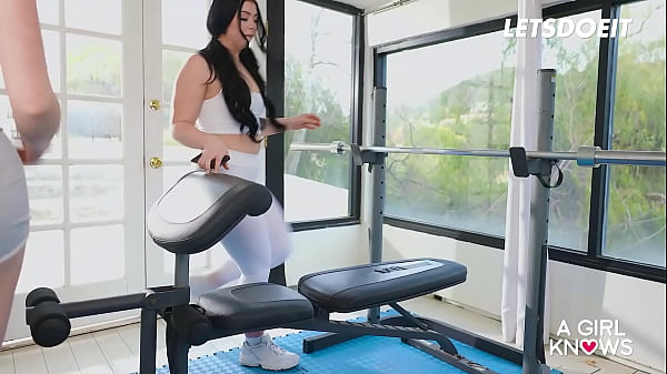 Download Video - Curvy Babes Alyx Star & Holly Day Steamy Lesbian Fuck After Workout - A GIRL KNOWS