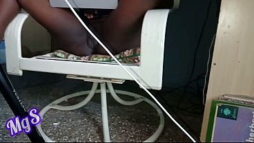 Four fingers masturbation makes my pussy wet