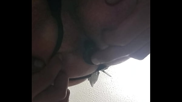 Shonxxx77 jugando con su culito