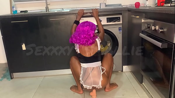 Petite black girl squirts I can’t hold it anymore