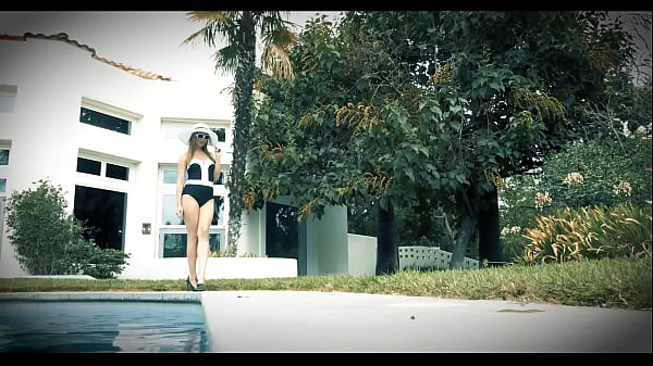 Jillian Jansen Takes A Break From Sunbathing To Cool Off In The Pool With Seth's Cock In Her Pussy