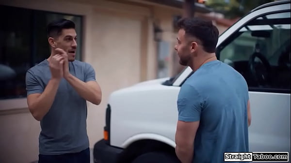 Babe kicks out bf to fuck brotherinlaw
