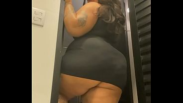 Dirty pussy, tight little feet and ass wanting a cock.