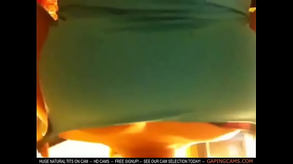 Chubby girl flashes big tits on cam live sex show live tits chat