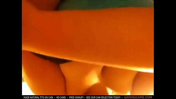 Chubby girl flashes big tits on cam live sex show live tits chat