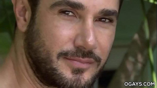 Download Video - Muscular stud jerk off