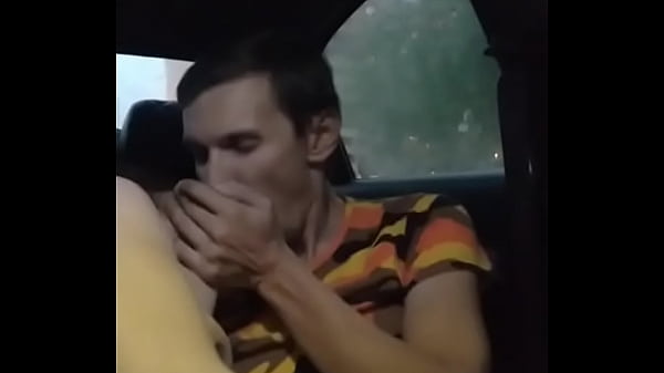 Verzweifelter Verheirateter Freund Lutscht Mich Im Auto