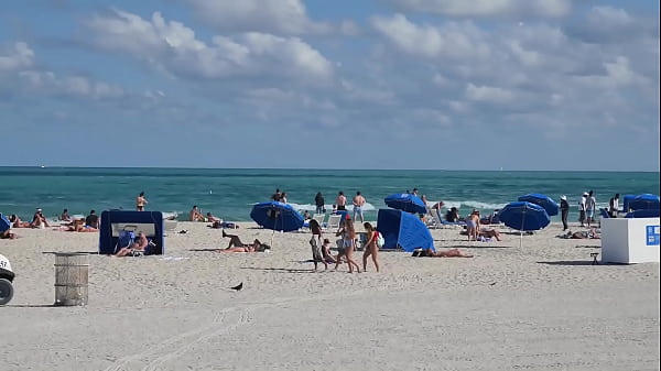 PUBLIC BEACH WACKING OFF - Preview - ImMeganLive