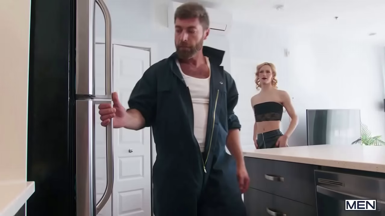 Follando su cortafuegos / HOMBRES / Solo Matt, Troy River
                    sex blowjob handjob tattoo gagging spanking kitchen deep throat kissing slim cum shot one on one indoors face fuck living room mencom blowjob pov muscular man muchos negros