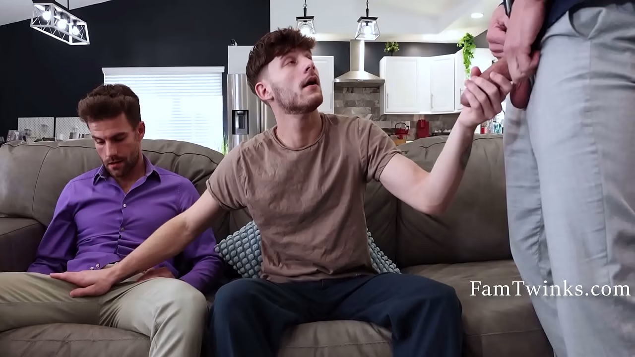 Mi padrastro religioso me enseña sobre la masculinidad con su amigo.
                     anal blowjob handjob doggystyle threesome gay old young step dad age difference twink porn step son dilf porn muchos negros