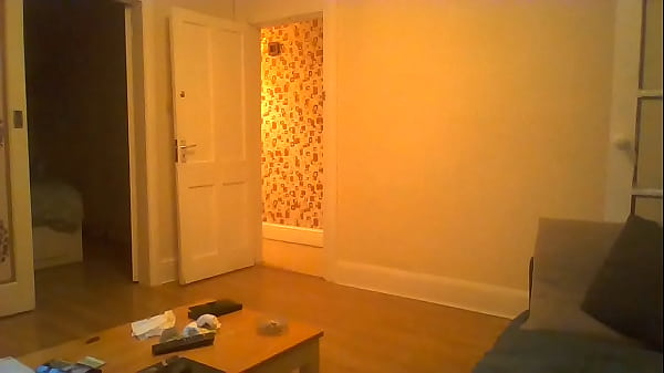 Bulgaria Gypsy Whore Fucks Herself with huge Di...