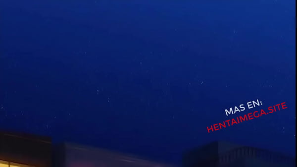 Mi amigo encontro a su hermana en la fiesta