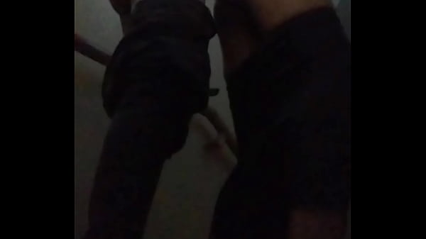 Foda na escadaria do pr&eacute;dio