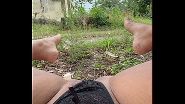 I love the adrenaline rush of feeling like you're being watched while you masturbate until you squirt.