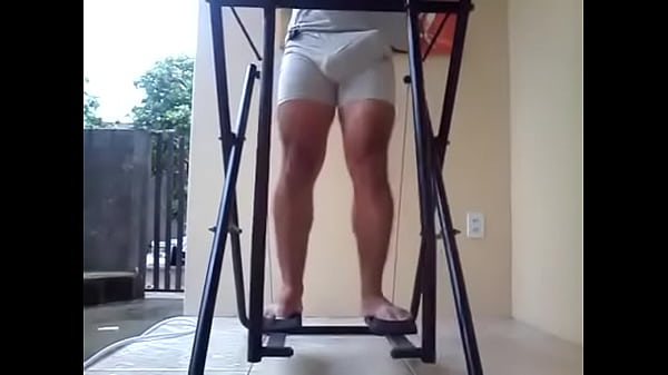 Download Video - Bulto de hombre