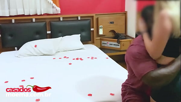 Ah o beijo! Quem gosta de beijar na boca comenta!