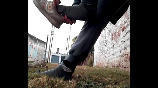 Download Video - casi me atan haciendo exhibicionismo&excl;