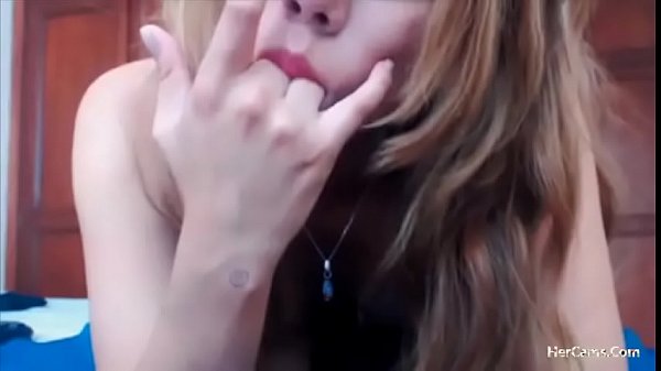 Toe & Pussy Play
