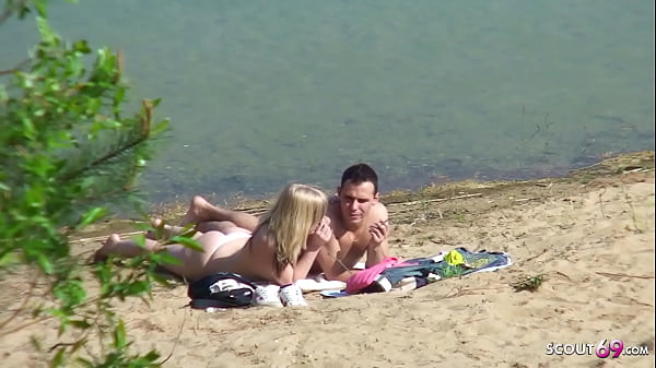 Download Video - Echtes junges Paar heimlich beim Ficken am Strand gefilmt Deutsch