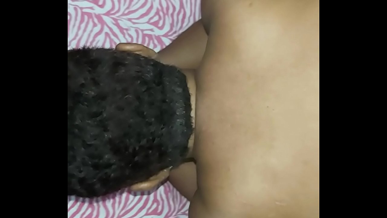 Que rica culiada en perrito me pegue con esta veterana en la cuarentena bien follada y apretadita me la cogi bien con esta madura trigueña
                   doggystyle mature muchos negros