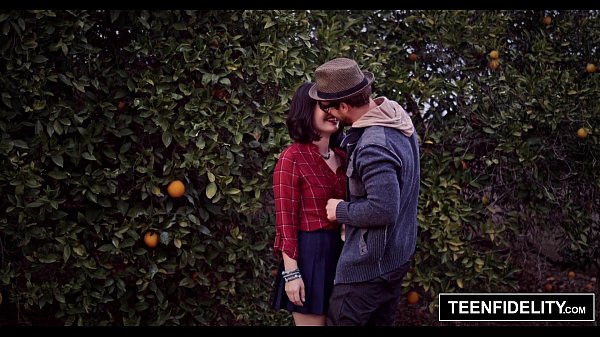 Download Video - TEENFIDELITY Yhivi Gets Her Hairy Hipster Pussy Creamed