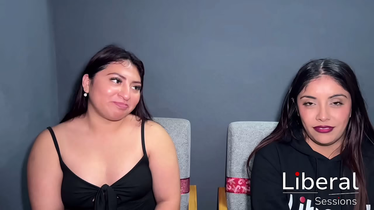 ESTA HOTWIFE ESTA APUNDO DE COMERSE UNA VERGA ENORME DE UN NEGRO