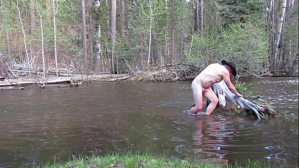 Download Video - Bathing naked in the river&period;
