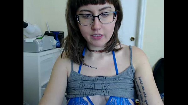 girl helena73 flashing boobs on live webcam