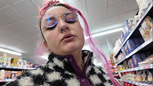 REBECA ADDAMS BURPING AT THE SUPERMARKET FOR SHOOPING