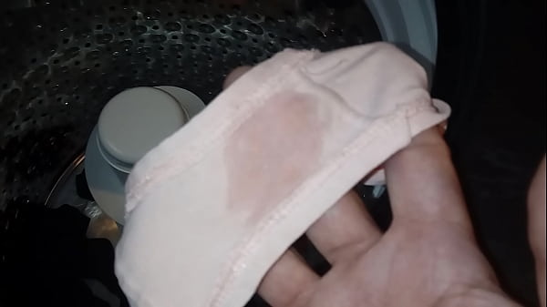 Download Video - Smelling Dirty panties